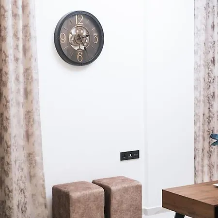 아파트 Spacious Fully Equipped House